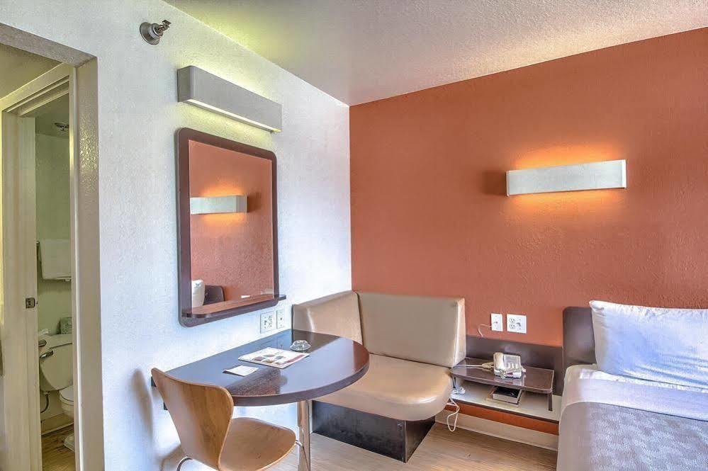 Motel 6-San Antonio, Tx - Fiesta Trails Exterior foto